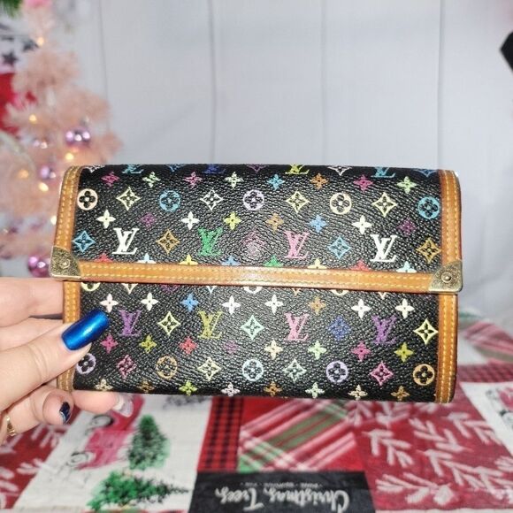 Louis Vuitton Murakami Multicolore Monogram International Wallet Authentic - Picture 10 of 13